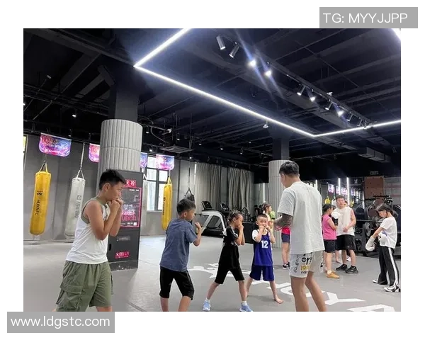 热议街舞：上海街舞队如何通过耐力训练实现突破与创新